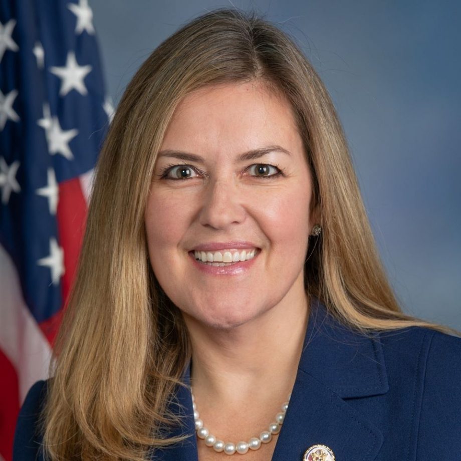 The Real Numbers Behind Jennifer Wexton’s Fame: Measurements & Net Worth